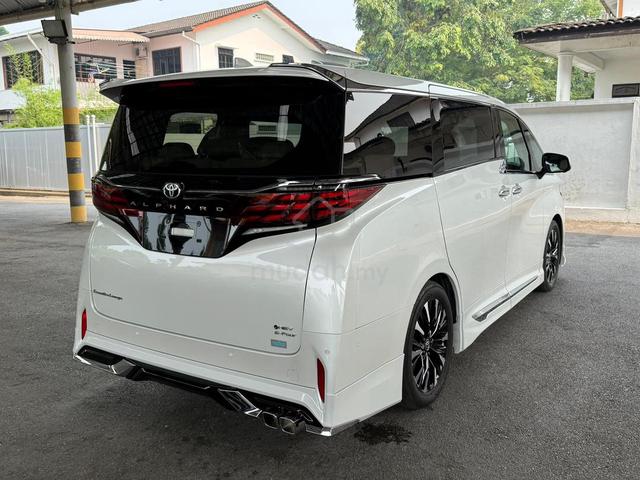 2024 Toyota Alphard Executive Lounge 2.5 E-Four - 4