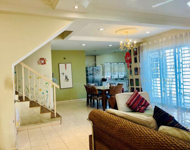 Corner lot & fully renovated 2 sty house Kota Kemuning Greenville 1