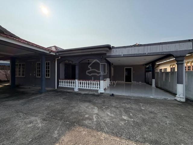 Single Storey Banglo Jln Temenggong Ahmad Parit Keroma Muar Johor 1