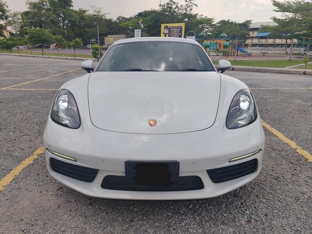 Porsche CAYMAN 2.0 718 CHRONO R/CAMERA LOW MILEAGE - 3