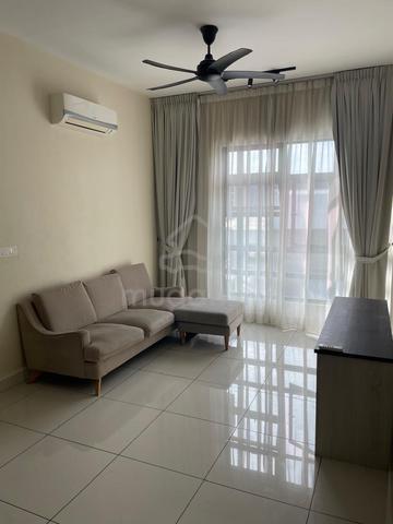 Aura Residence 1