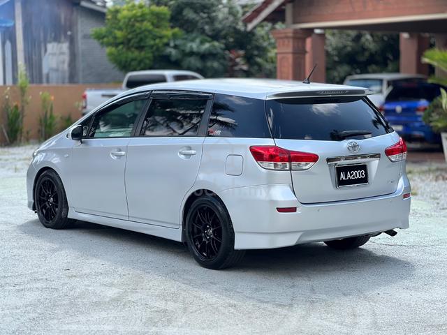 2012 Toyota WISH 1.8 ZGE20G FACELIFT (A) - 5