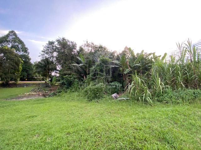 TANAH DEPAN JALAN BESAR - GOOD LOCATION & VIEW - tanah banglo 4