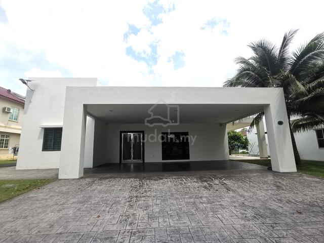85x90 A Famosa Resort / Golf Club, Own Build Bungalow Holiday House 1