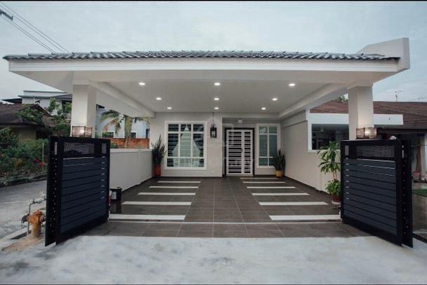 Melaka Bukit Baru single storey Endlot Fully Furnished & Renovated 1