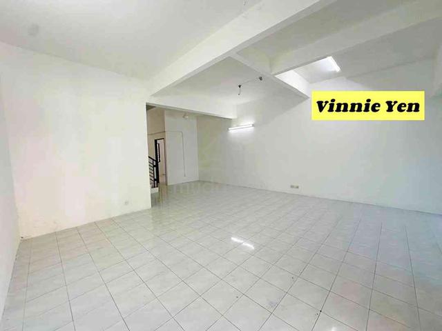 [2.5 Storey Terrace House] Sungai batu Teluk Kumbar 6 bedroom 200sqft 1