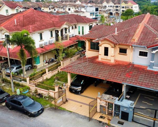 Spacious unit below market price 1