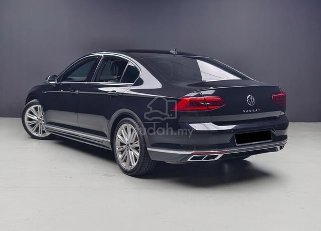2022 Volkswagen PASSAT R-LINE 2.0L (A) - 2