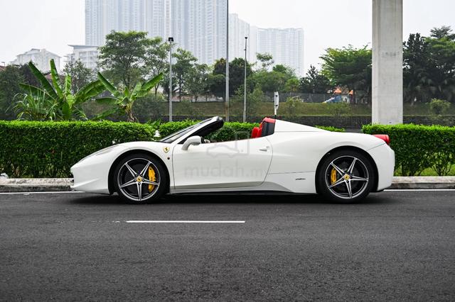 2013 Ferrari 458 Spider 4.5 - 5