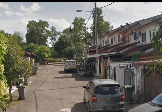 Pasir Gudang Tanjung Puteri Resort C.Lot L.M.Cost Double Storey House 1