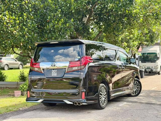 ON THE ROAD 2017 Toyota ALPHARD 2.5 2.5 SC (A) - 5