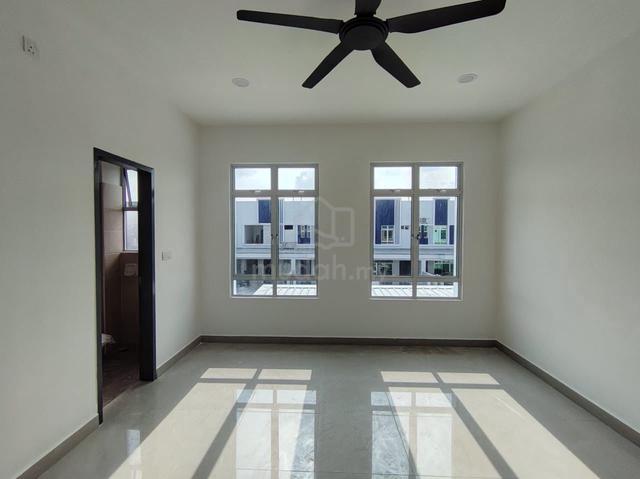 Perjiranan 14, Bandar Dato Onn 3bed3bath 1