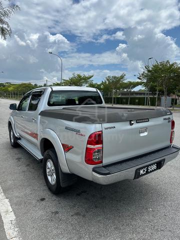 2012 Toyota HILUX 2.5 G VNT FACELIFT (A) - 5