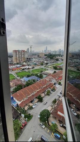 Pandan Ria Apartment (Block B) 1