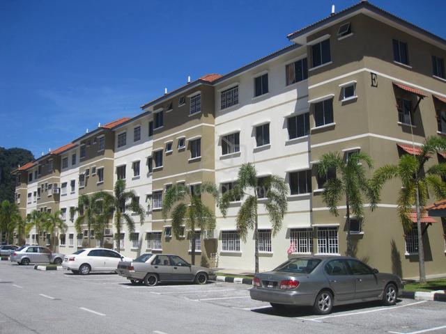 Permai Lake View Apartment 1