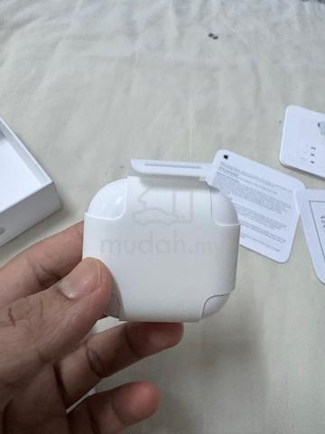 APPLE AIRPODS 4 Original UNTUK DIJUAL - photo 2 of 5