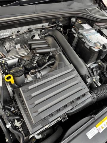Volkswagen Golf R-Line MK8 8 Speed 150HP 250NM - 3