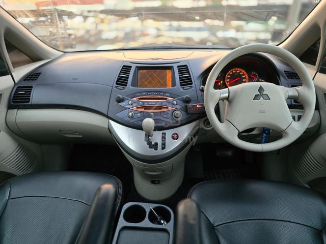 2004 Mitsubishi GRANDIS 2.4 (A) MPV BESAR SELESA❤️ - 5