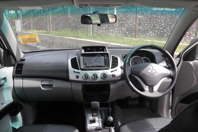 2014 Mitsubishi TRITON L200 2.5 VGT 4x4 (A) - 5