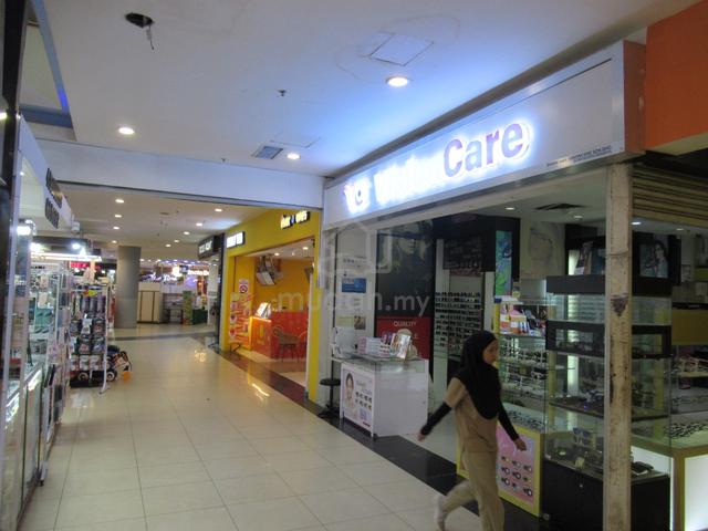 Retail Shop @ 1 Borneo Hypermall, Jalan UMS 1