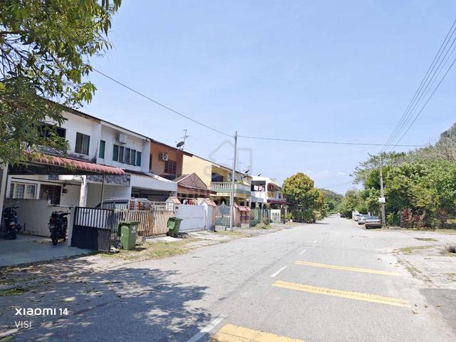 Move In Condition Taman Cempaka Ipoh Big Double Storey Sale Gunung Rap 1