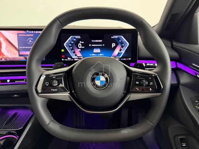 2024 BMW 520i 2.0 Sport Sedan Number Plate 25 - 3