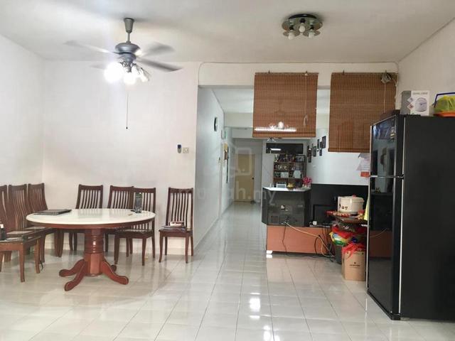 Melaka City, Jln Portugis freehold 3 storey shop lot for sale 1