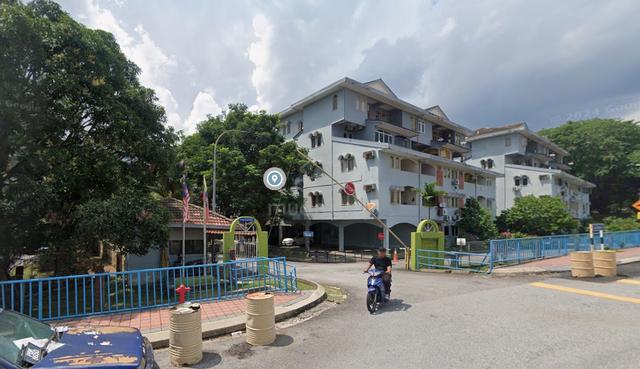 Putri Apartment 1