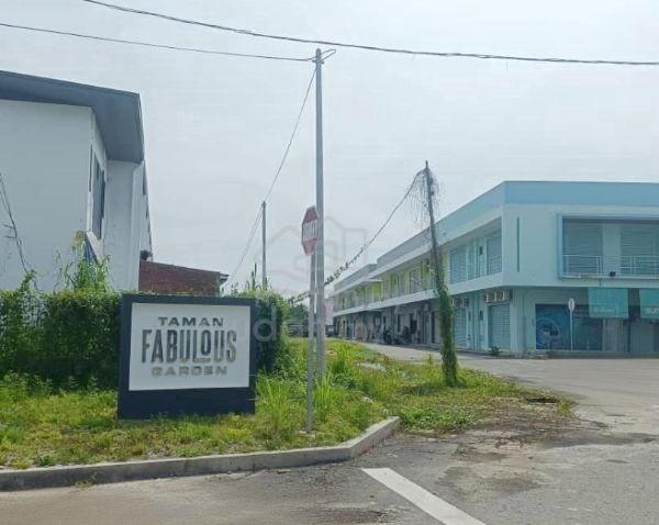 Taman Fabulous Garden, Papar 1