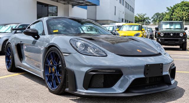 2022 Porsche CAYMAN 4.0 718 GT4 (A) - 1