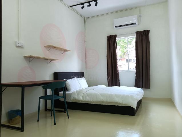 Fully furnished middle bedroom  available for rent  1