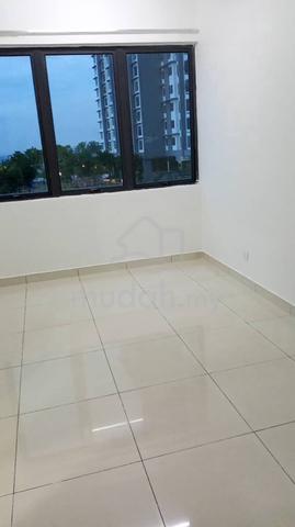Kiara Plaza 1