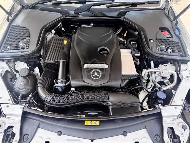 Mercedes Benz E200 2.0 AMG SUPER LOW MILEAGE 1 OWN - 5