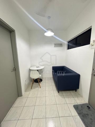 Uni Suites 1