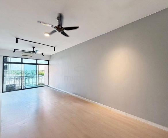 Sky Gardens Residences 1