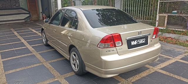 2005 Honda CIVIC 1.7 VTEC (A) - 4