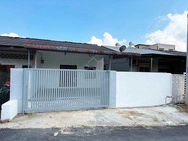 KULAI JAYA(Tmn Seraya)1StyTerraceReno,FULLLOAN,EndLotW/3FeetExtraLand❗ 1