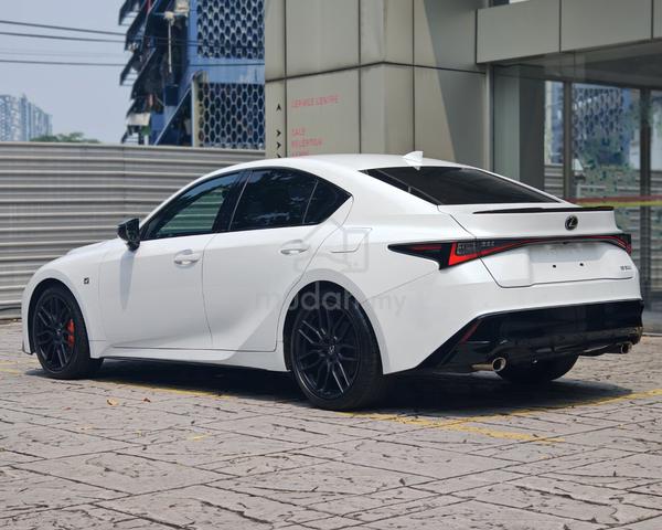 2023 Lexus IS300 2.0 F-SPORT MODE BLACK III 4.5B - 2