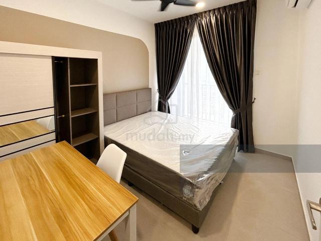 YOLO Signature Suites 2