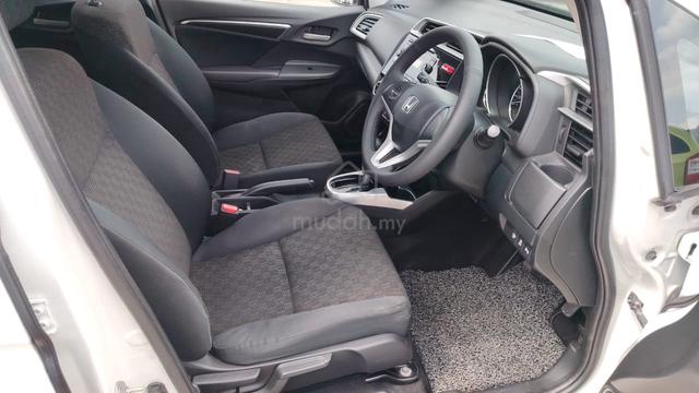 2015 Honda JAZZ 1.5 E (A) - 4