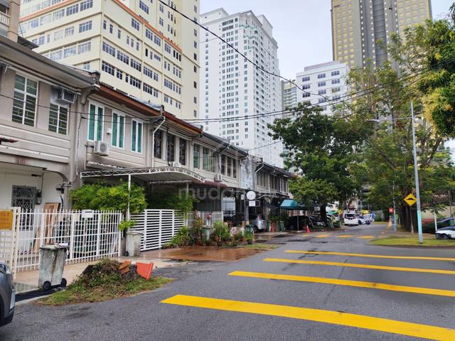 Double Storey Shophouse for Sale @ Service Road, Georgetown 1