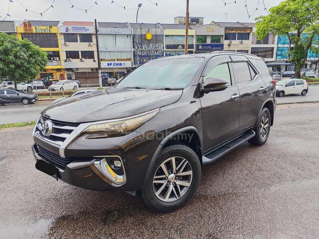 2019 Toyota FORTUNER 2.7 SRZ 4X4 2TR-FE (A) - 1