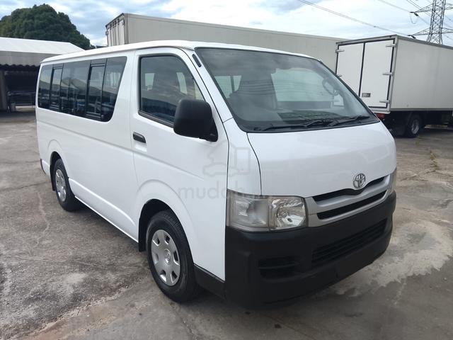 2010 Toyota HIACE 2.5 WINDOW VAN (M) Low Roof - 1
