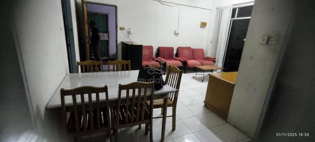 Raya Court 1