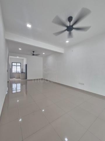 Bandar Dato Onn Jalan perjiranan Double Storey 3 Bed Partially Furnish 1