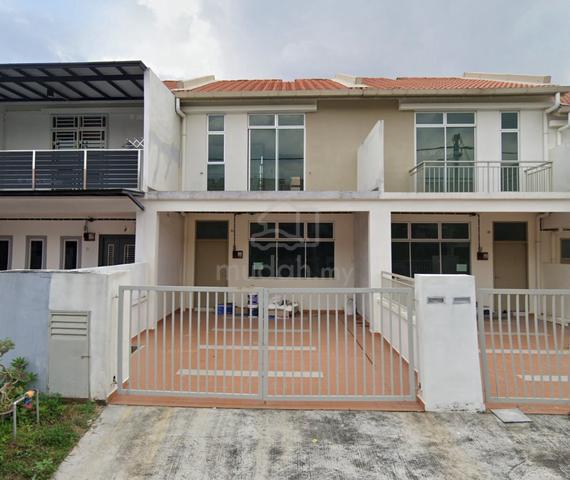 Pulai Mutiara 2 Storey Terrace House 1