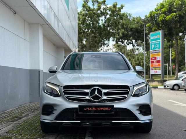 2017 Mercedes-Benz GLC250 2.0 4MATIC AMG FULL SVC - 2