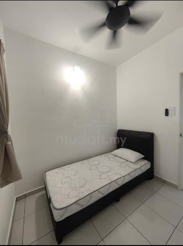 single room walk to fiz 1