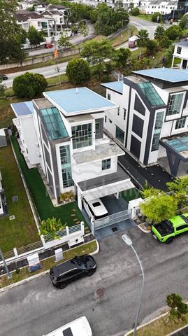 2.5 Storey Bungalow Laman Puteri Sikamat Seremban Negeri Sembilan 1