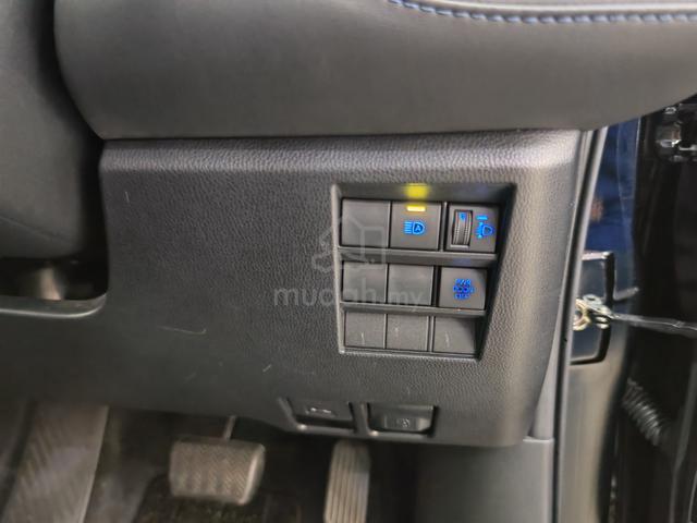 2023 Toyota VOXY 2.0 S-Z (A) 17K KM Gred 4.5 - 5
